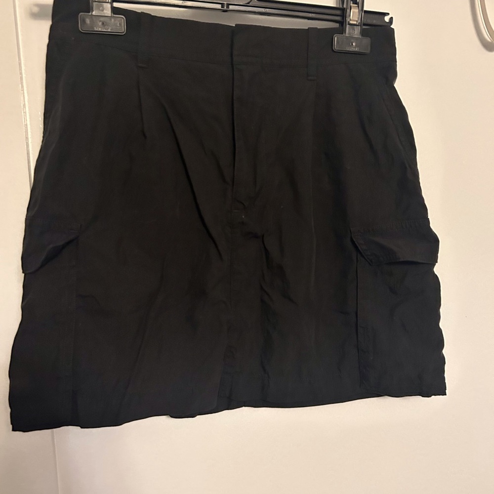 GAP Black cargo Utility Skirt